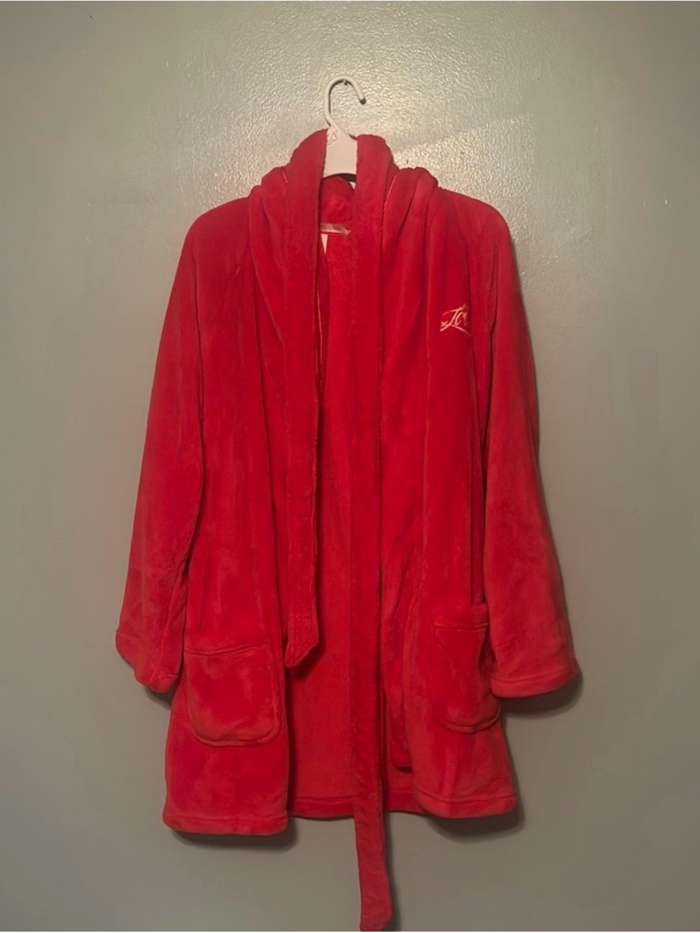 Victoria’s Secret Red Plush Robe XS – Soft Cozy Belted Bathrobe
